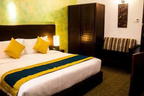 Ceylon City Hotel
