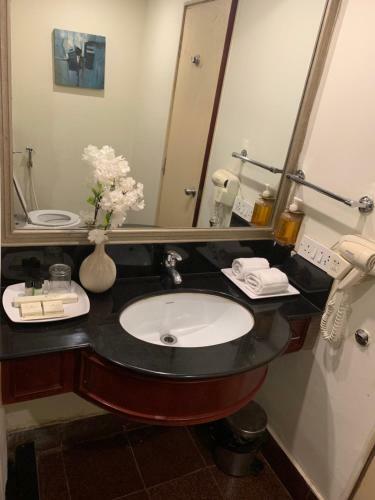 Hotel The Manohar Hyderabad