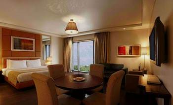 Hotel Lemon Tree Premier Jaipur