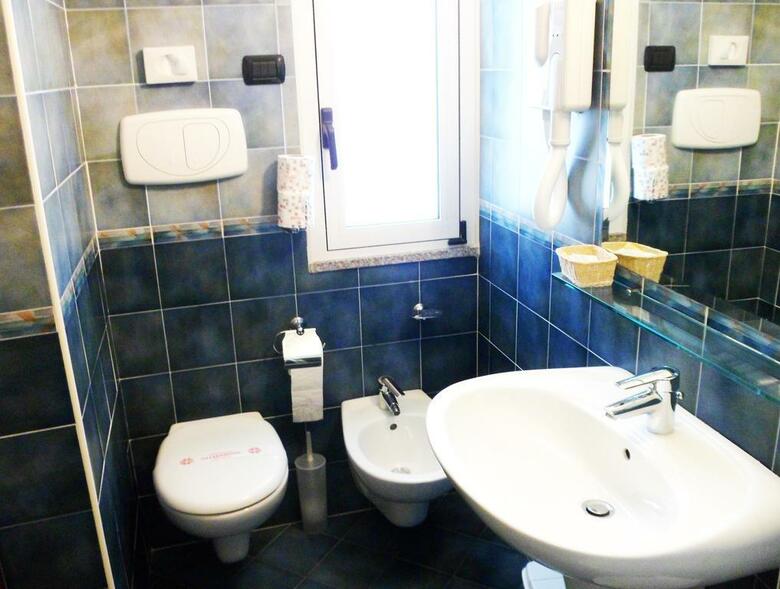 New Bristol Sport & Domus Mea Hotel