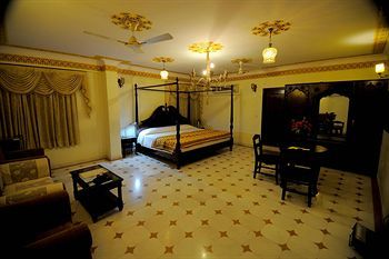 Bed & Breakfast Laxmi Palace - A Heritage Home