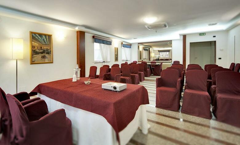 Mediterraneo Palace Hotel