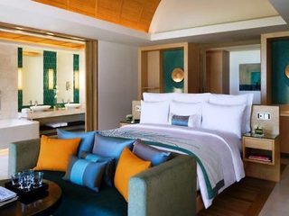 Hotel Renaissance Phuket Resort & Spa