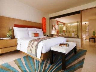 Hotel Renaissance Phuket Resort & Spa