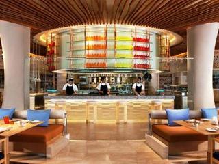 Hotel Renaissance Phuket Resort & Spa