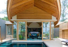 Hotel Renaissance Phuket Resort & Spa
