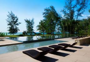 Hotel Renaissance Phuket Resort & Spa