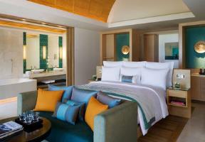 Hotel Renaissance Phuket Resort & Spa