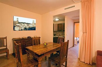 Aparthotel Villaggio Le Querce