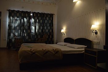Hotel Hill Top Swiss Cottage