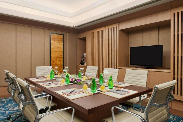 Kempinski Ambience Hotel Delhi