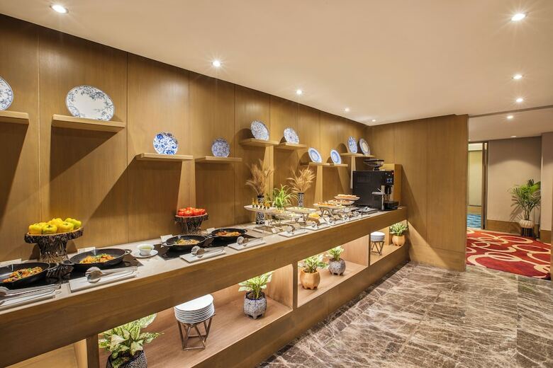 Kempinski Ambience Hotel Delhi