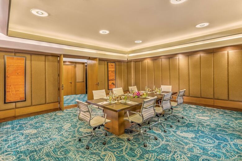 Kempinski Ambience Hotel Delhi