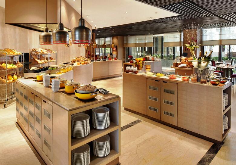 Kempinski Ambience Hotel Delhi