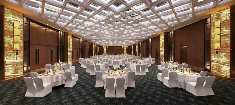 Kempinski Ambience Hotel Delhi