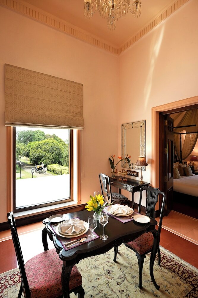 Hotel Nadesar Palace