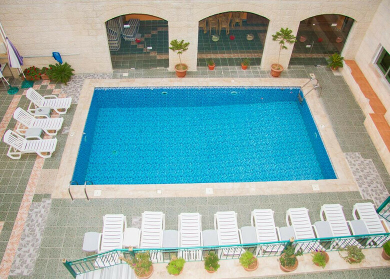 Al Anbat Hotel & Restaurant