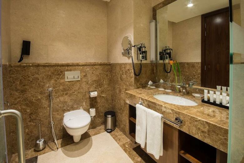 Apartamento Golden Tulip Media Hotel