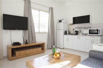 Kerem Hateiminim Apartments