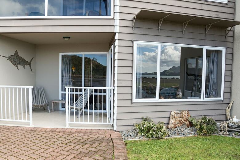 Motel Waterfront Apartments Whitianga