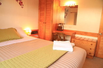 Papakura Motor Lodge & Motel