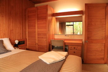 Papakura Motor Lodge & Motel