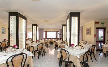 Hotel Ristorante Borgo La Tana