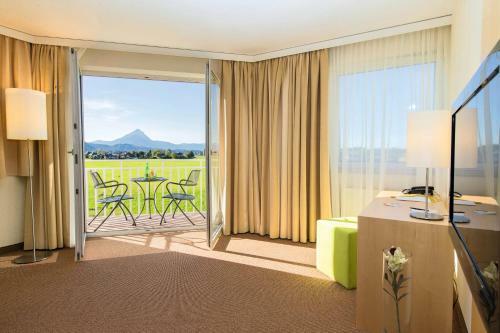 Momentum Hotel