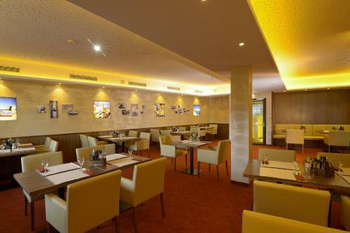 Momentum Hotel