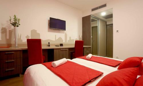 University Hotel Emiran