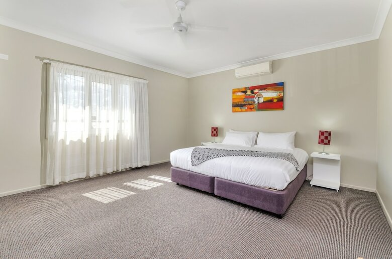 Motel Coachmans Inn Warwick