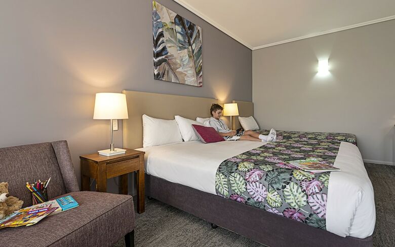 Motel Coachmans Inn Warwick