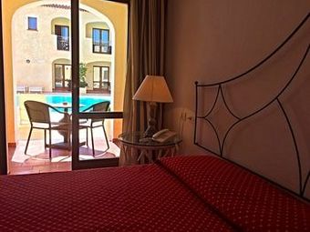 Hotel Monti Di Mola