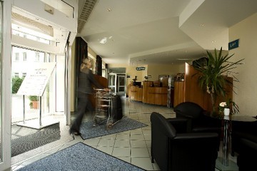 Premier Airport Hotel Dresden(.)