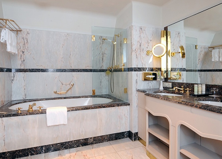 Hotel Gewandhaus Dresden, Autograph Collection