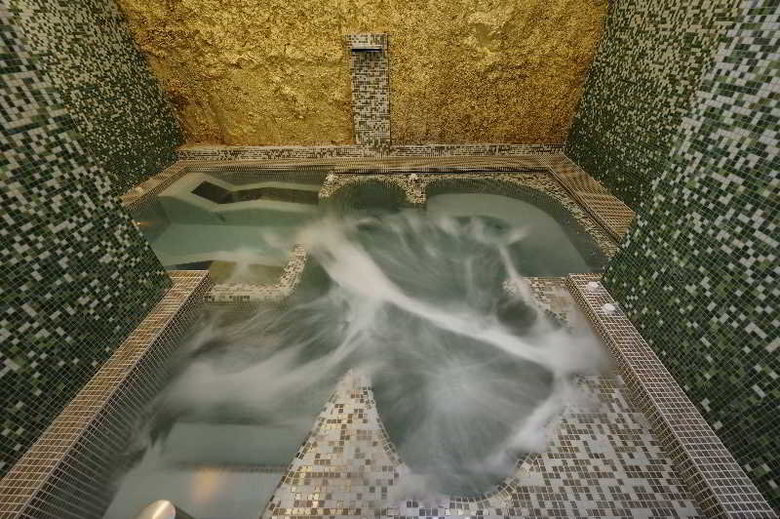 Hotel Bertusi