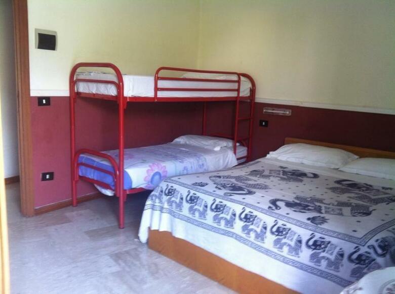 Hotel Apollo