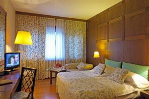 Hotel Savoia Palace