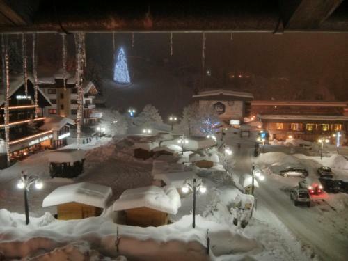 Hotel Arnica Garn�