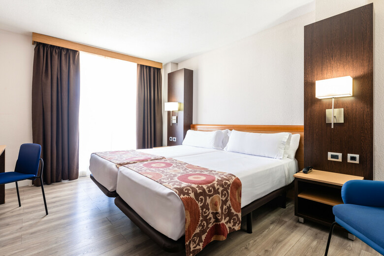 Hotel Catalonia Oro Negro