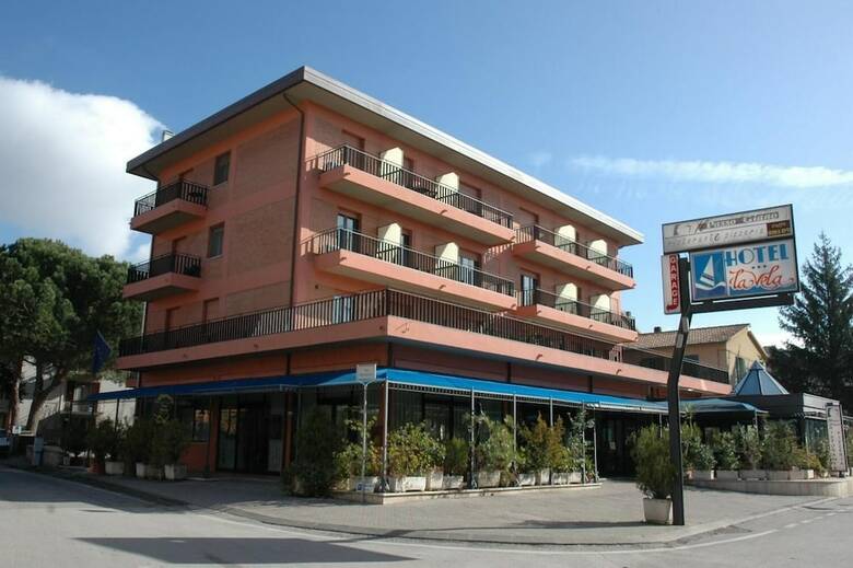 Hotel La Vela
