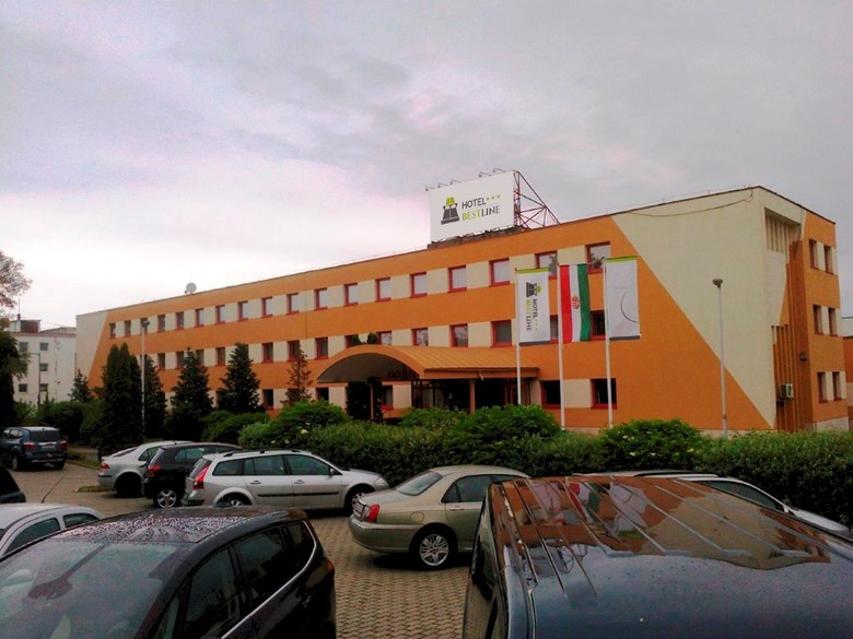 Ce Bestline Hotel
