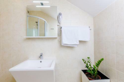 Hostal Pansion Costeria Srebreno