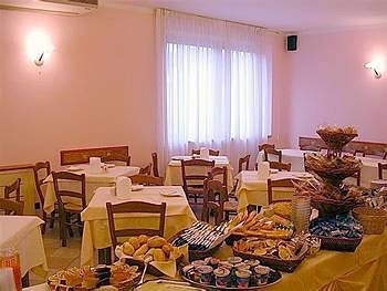 Hotel Tirrenus