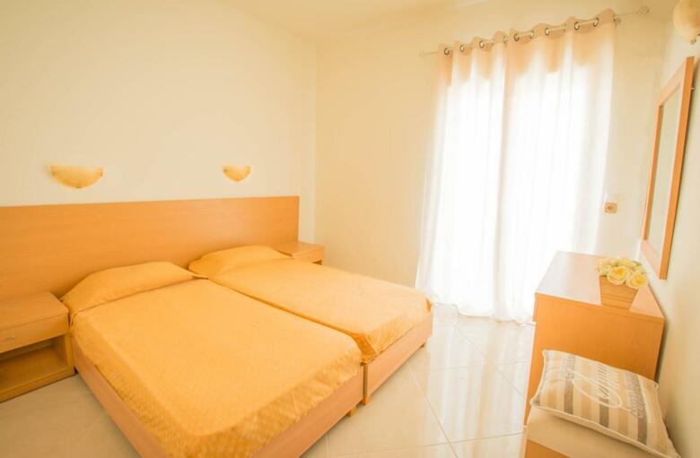 Frixos Hotel