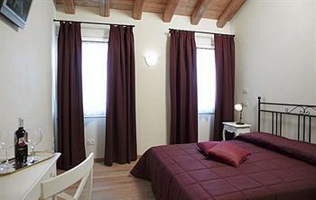 Bed & Breakfast Tenuta Santom�