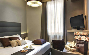 Ritz Hotel