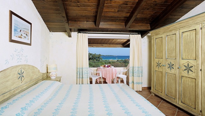 Colonna Beach Hotel