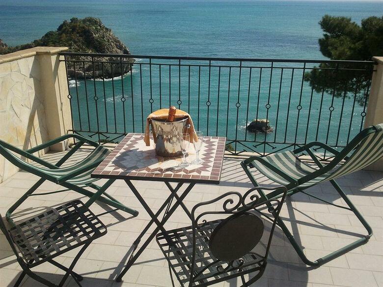 Jonic Hotel Mazzaro'