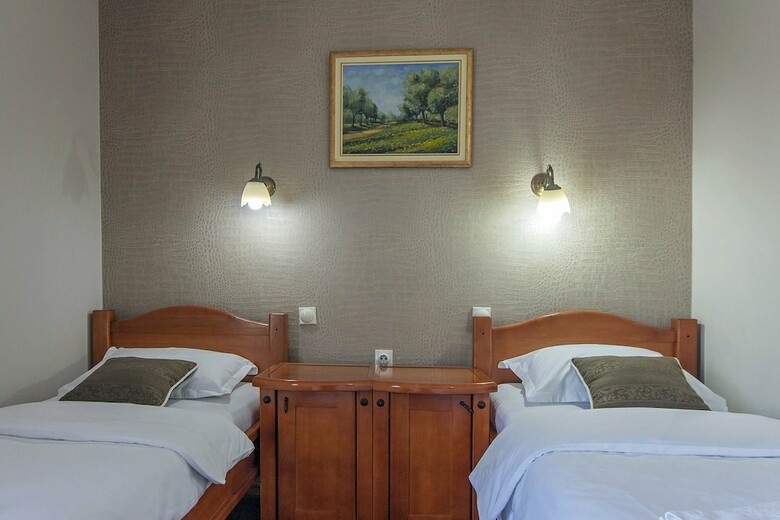 Hotel Holiday